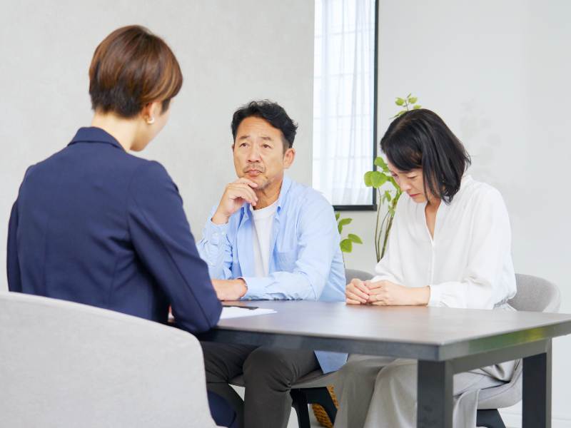 相談する親
